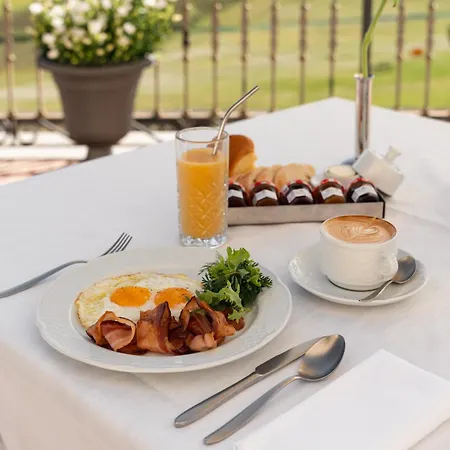 La Bollina Hotel 4*