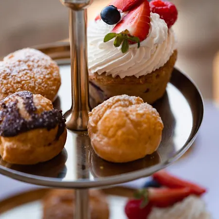 فندق لا بولينا سيرّافالّي سكريفِيا